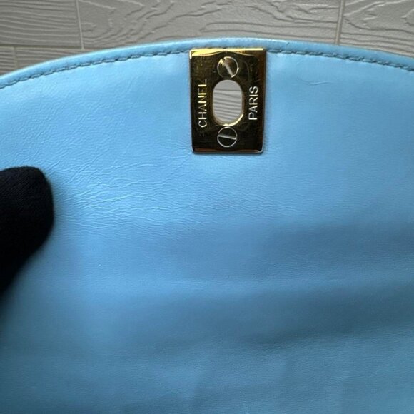 CHANEL 24K Vintage Flap Bag Lambskin Leather Quilted Chain Purse Blue - Picture 10 of 15